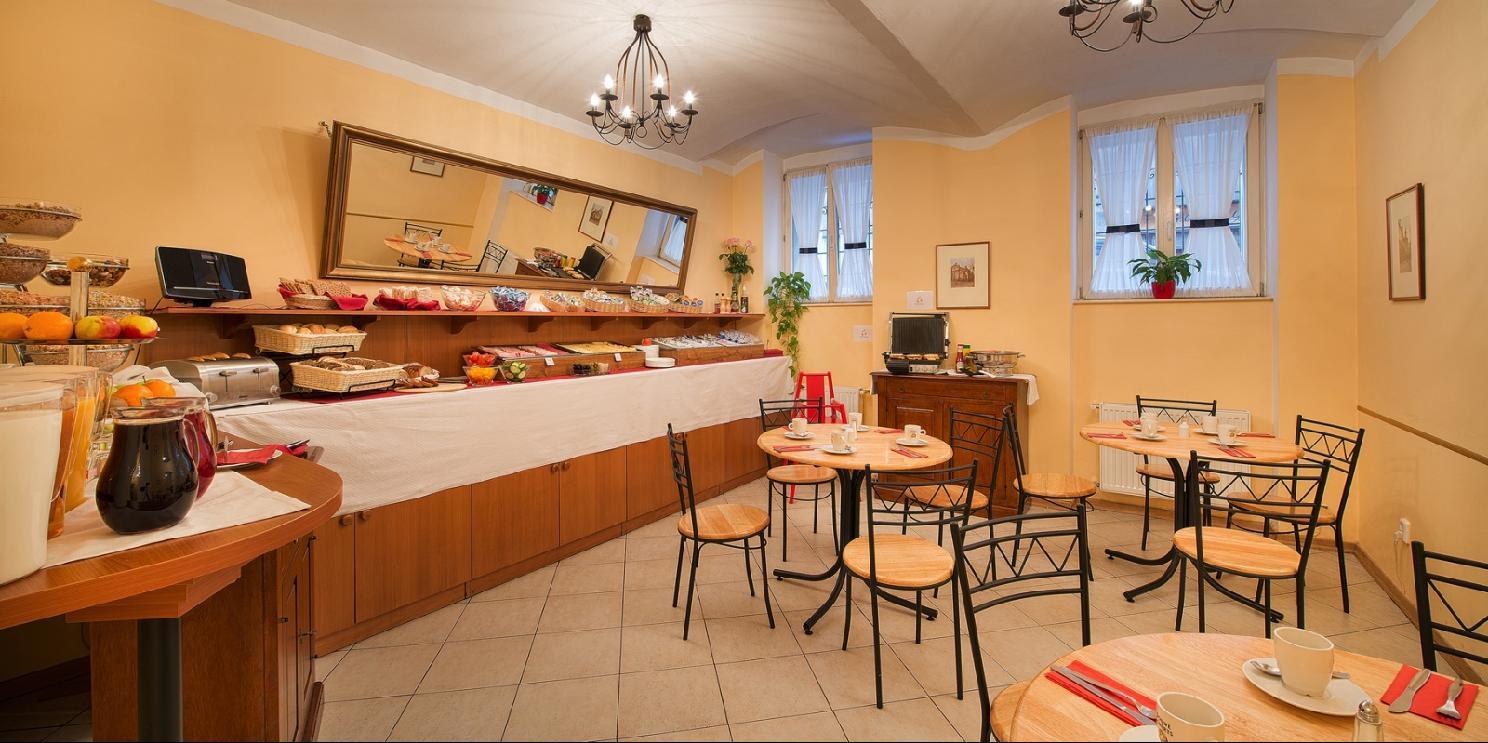 Hotel Suite Home Prague Hotel apartamentowy Praga