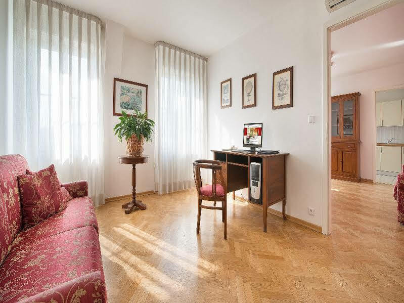 Hotel Suite Home Prague 4* Praga